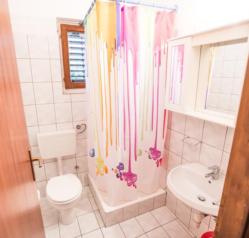 Apartments And Rooms Mare-Monti ستاريغغاد باكلينتسا المظهر الخارجي الصورة