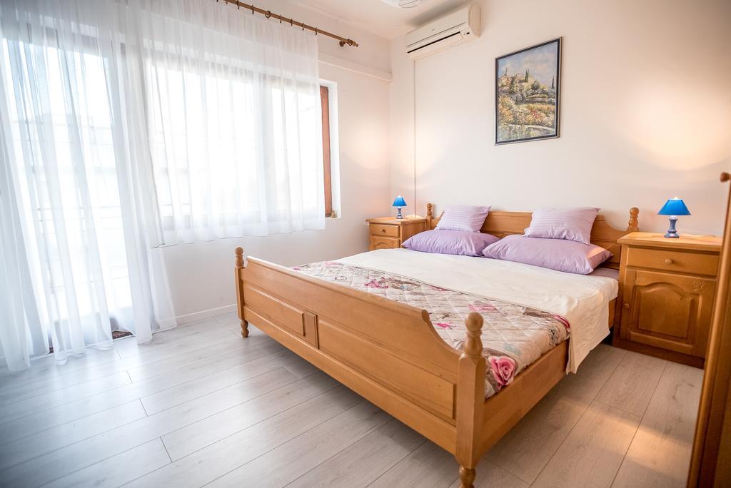 Apartments And Rooms Mare-Monti ستاريغغاد باكلينتسا المظهر الخارجي الصورة