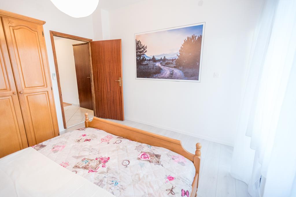 Apartments And Rooms Mare-Monti ستاريغغاد باكلينتسا المظهر الخارجي الصورة